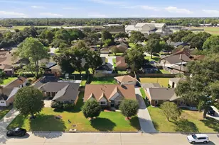 3416 E Orange St, Pearland, TX 77581 - Photo 2