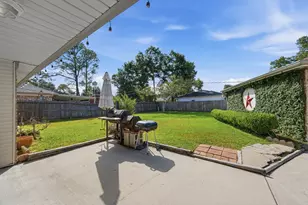 3416 E Orange St, Pearland, TX 77581 - Photo 14