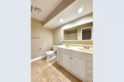 12625 Memorial Drive #25, Houston, TX 77024 - Photo 16