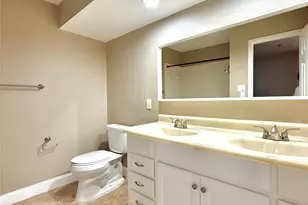 12625 Memorial Dr, Houston, TX 77024 - Photo 16