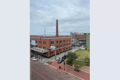 2104 Strand Street #2C, Galveston, TX 77550 - Photo 4