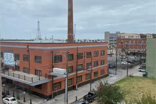 2104 Strand St, Galveston, TX 77550 - Photo 4