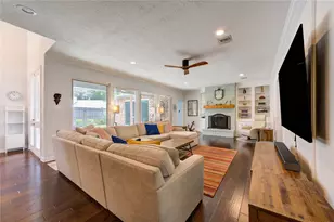 2114 Ashgrove Dr, Houston, TX 77077 - Photo 14