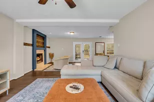 11 Snapdragon Ct, The Woodlands, TX 77381 - Photo 10