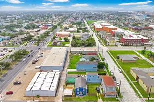 909 28th St, Galveston, TX 77550 - Photo 26