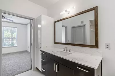 8877 Lakes At 610 Drive #302, Houston, TX 77054 - Photo 18