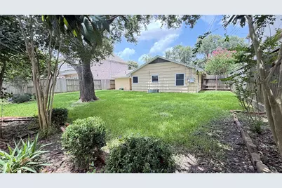 5235 Mimosa Drive, Bellaire, TX 77401 - Photo 26