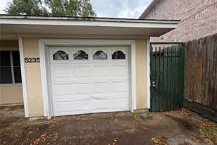 5235 Mimosa Dr, Bellaire, TX 77401 - Photo 2