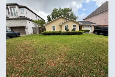 5235 Mimosa Drive, Bellaire, TX 77401 - Photo 1