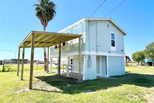 1106 Gulfview Ln, Freeport, TX 77541 - Photo 2