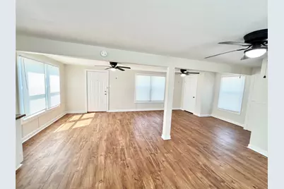 1106 Gulfview Lane, Freeport, TX 77541 - Photo 4