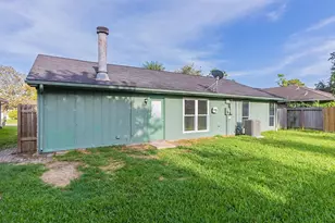 2135 Collingsfield Dr, Sugar Land, TX 77478 - Photo 18