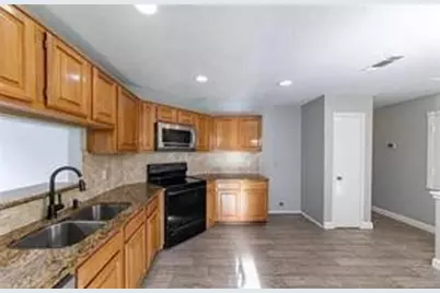 2135 Collingsfield Drive, Sugar Land, TX 77478 - Photo 4
