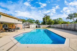 601 E Castle Harbour Dr, Friendswood, TX 77546 - Photo 6