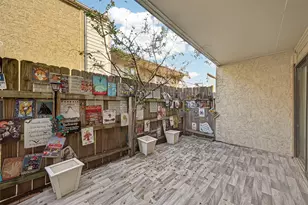10075 Westpark Dr, Houston, TX 77042 - Photo 12
