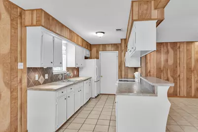 2202 Harlow Lane, Huntsville, TX 77320 - Photo 12