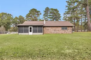 2202 Harlow Ln, Huntsville, TX 77320 - Photo 28