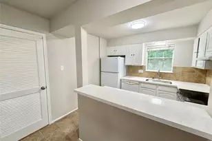 857 Wax Myrtle Ln, Houston, TX 77079 - Photo 14