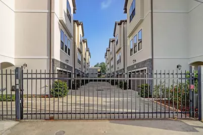 833 Wakefield Drive #A, Houston, TX 77018 - Photo 6