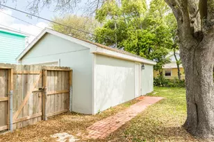 4528 Ave R 1/2, Galveston, TX 77551 - Photo 8