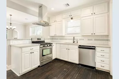 4528 Ave R 1/2, Galveston, TX 77551 - Photo 14