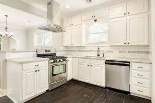 4528 Ave R 1/2, Galveston, TX 77551 - Photo 14