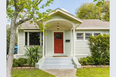 4528 Ave R 1/2, Galveston, TX 77551 - Photo 2
