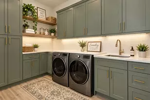 201 Shetland Ct, Angleton, TX 77515 - Photo 24