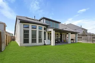 5107 Albany Shores Ln, Fulshear, TX 77441 - Photo 2