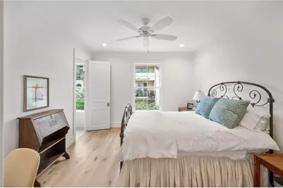 1235 Wynden Oaks Garden Drive, Houston, TX 77056 - Photo 32
