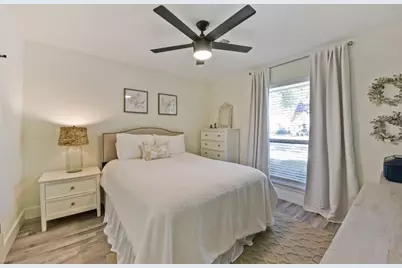 1914 Round Lake Drive, Houston, TX 77077 - Photo 22