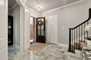 306 W Saulnier St, Houston, TX 77019 - Photo 12