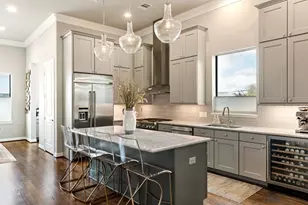 306 W Saulnier St, Houston, TX 77019 - Photo 22