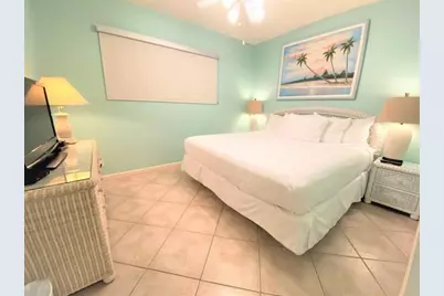 1401 E Beach Drive #704, Galveston, TX 77550 - Photo 4