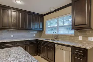 6514 Reamer St, Houston, TX 77074 - Photo 8