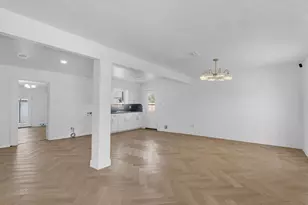 9011 Kerrwood Ln, Houston, TX 77080 - Photo 6