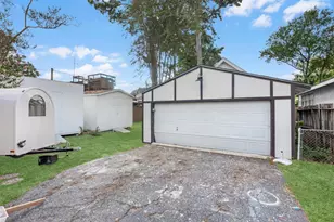 9011 Kerrwood Ln, Houston, TX 77080 - Photo 18