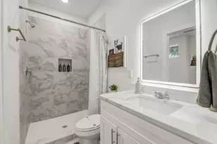 6713 St Augustine St, Houston, TX 77021 - Photo 26