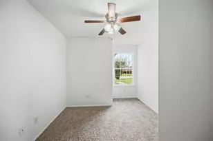 8426 Bay Run Ave, Baytown, TX 77521 - Photo 24