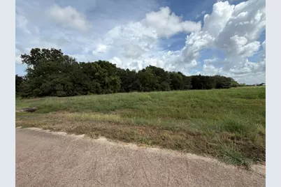 1032 Chuckwagon Trail, Angleton, TX 77515 - Photo 8