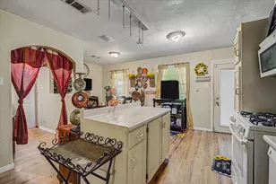 2655 Holton Rd, Beaumont, TX 77707 - Photo 10