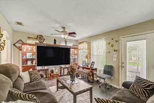 2655 Holton Rd, Beaumont, TX 77707 - Photo 16
