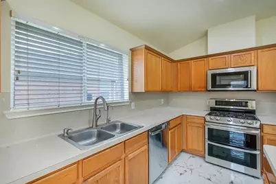 3018 Park Springs Lane, Sugar Land, TX 77479 - Photo 14