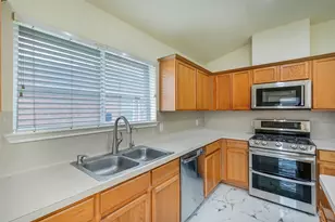 3018 Park Springs Ln, Sugar Land, TX 77479 - Photo 14