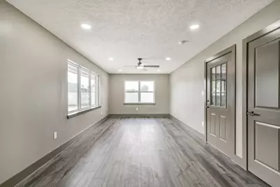 9030 Almeda Genoa Road, Houston, TX 77075 - Photo 10