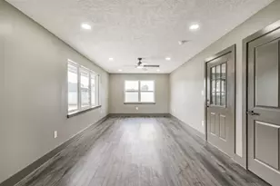 9030 Almeda Genoa Rd, Houston, TX 77075 - Photo 10