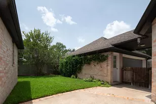 19603 Mills Meadow Ln, Houston, TX 77094 - Photo 36
