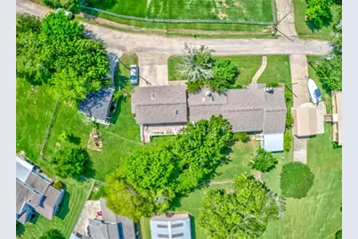 31 Clearview Street, Pointblank, TX 77364 - Photo 2