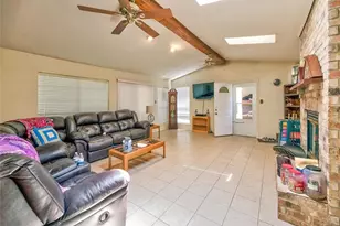 31 Clearview St, Pointblank, TX 77364 - Photo 4