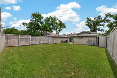 1703 Droxford Drive, Houston, TX 77008 - Photo 30